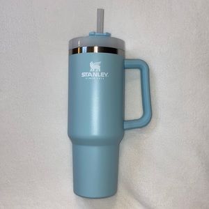 *NEW WITH BOX* Stanley Quencher 40oz Tumbler - AQUA